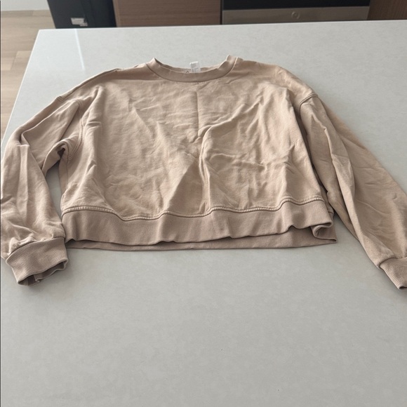 H&M Beige Ribbed Crewneck Top - Picture 1 of 3
